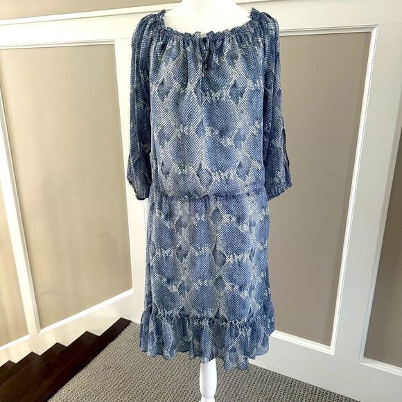 White House Black Market blue and white snakeskin print dress. - Picture 1 of 5